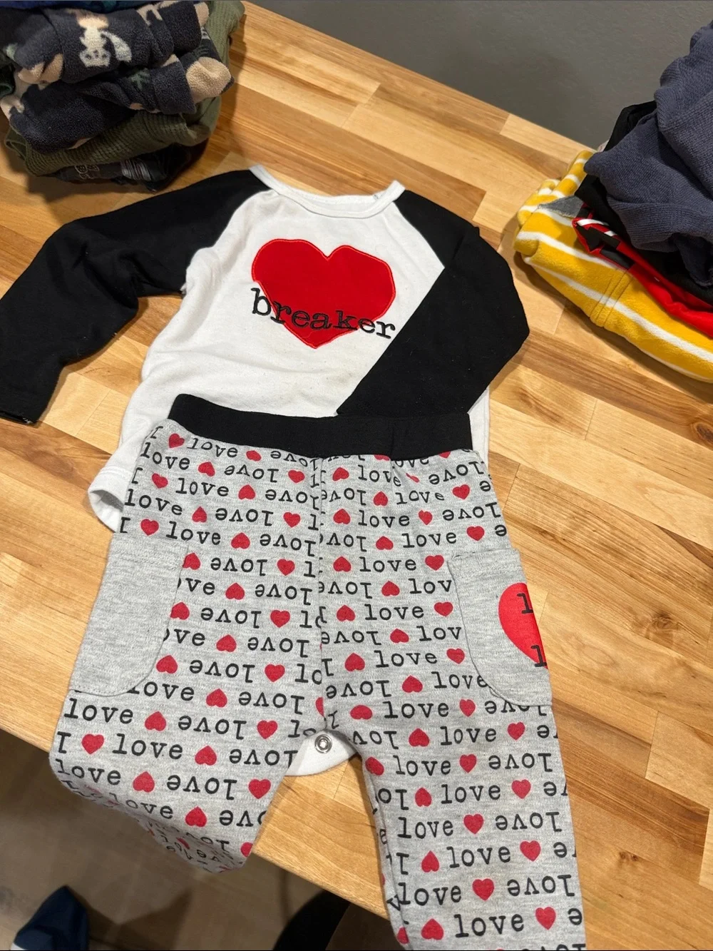 12 Month Baby Boy Mixed Brand Bundle 💙 47 ITEMS!!